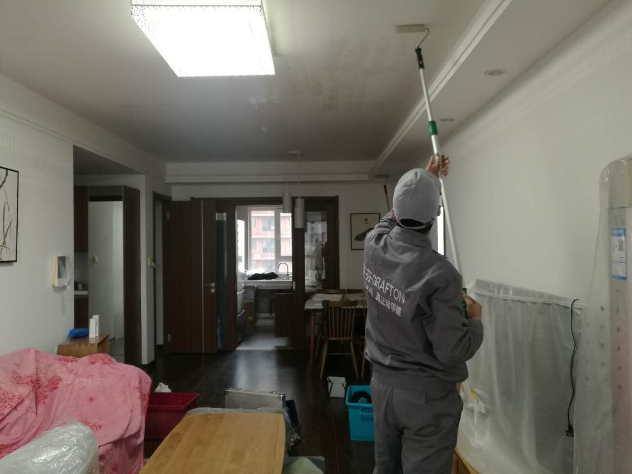 客餐廳頂面滾筒施工 客餐廳頂面滾筒施工