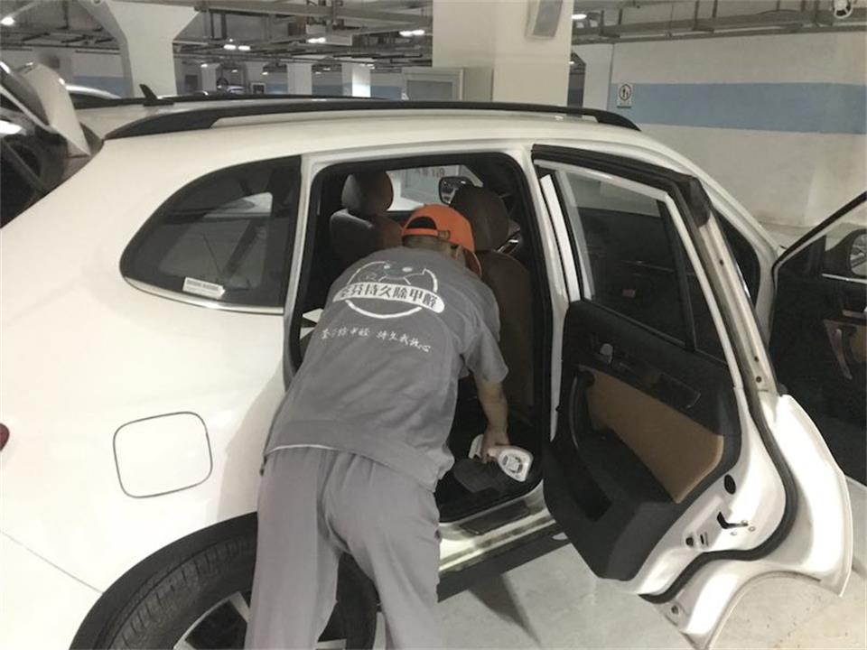 座椅腳墊全方位噴涂施工治理 座椅腳墊全方位噴涂施工治理