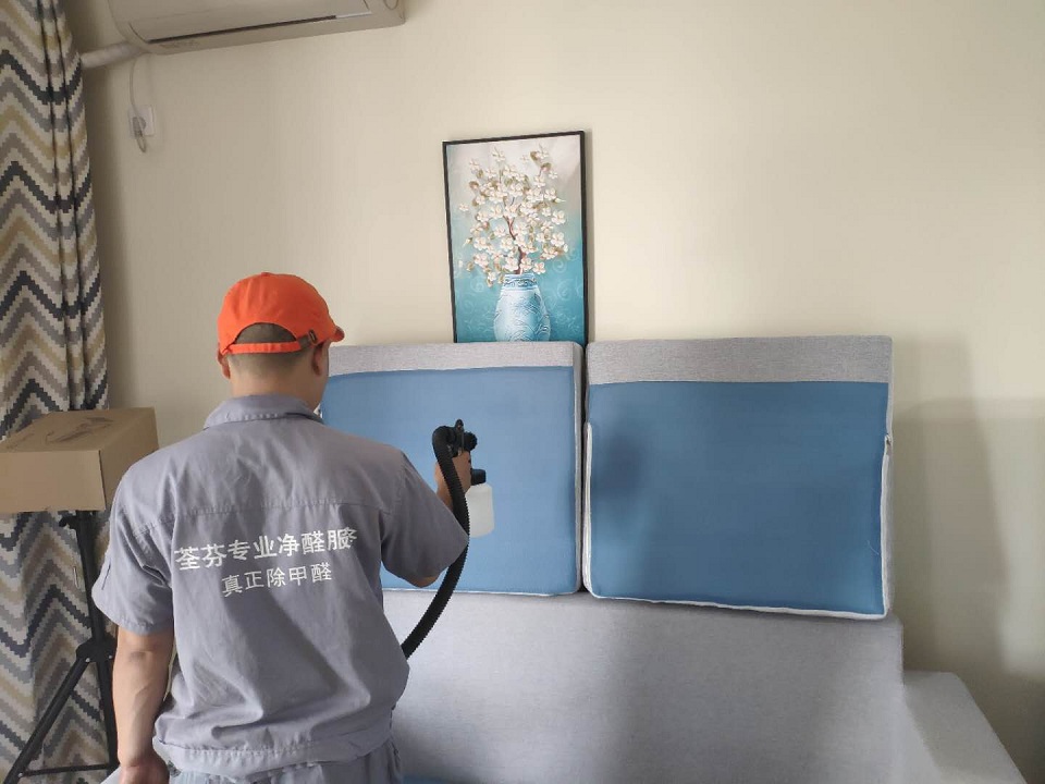 客廳沙發全方位噴涂施工 客廳沙發全方位噴涂施工