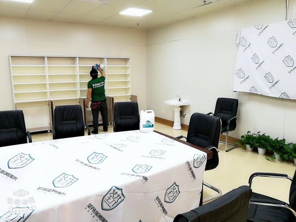 醫院會議室柜子全方位噴涂施工 醫院會議室柜子全方位噴涂施工