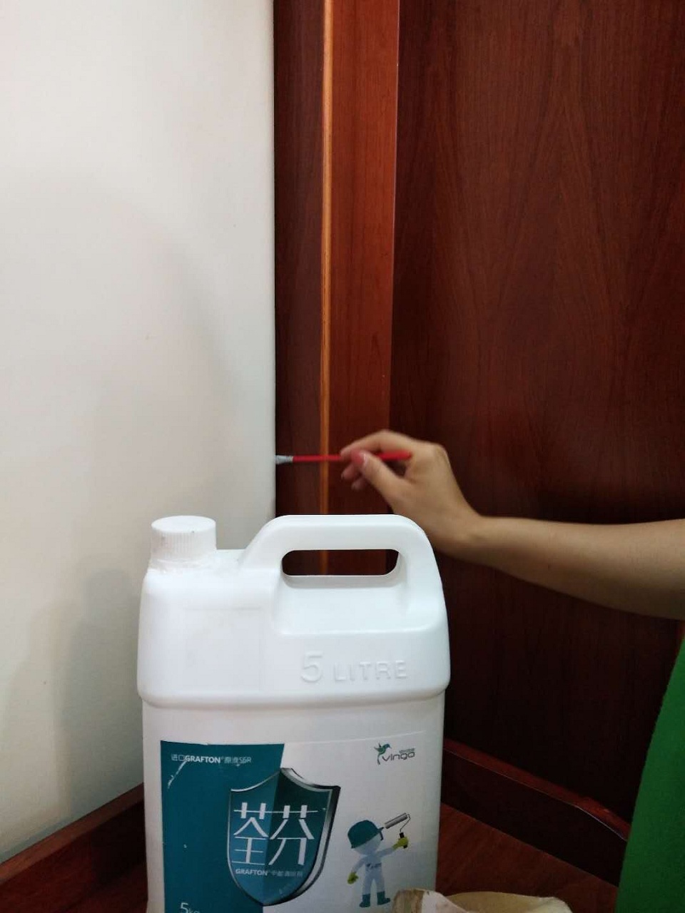 柜子接縫處刷子精細化施工治理 柜子接縫處刷子精細化施工治理