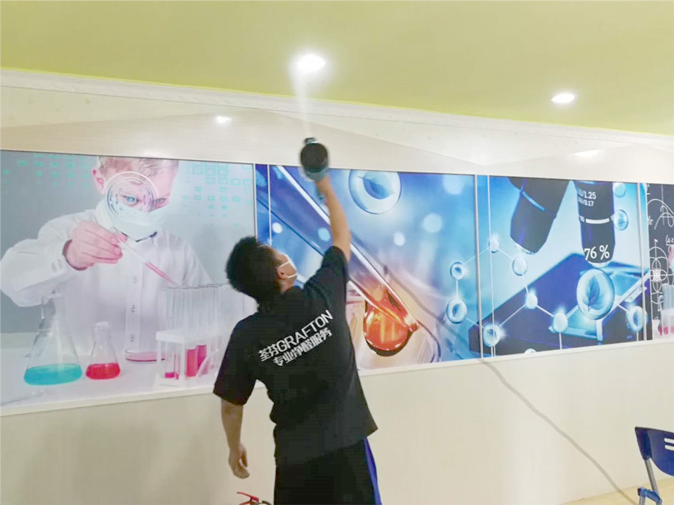 幼兒園大廳頂面噴槍施工 幼兒園大廳頂面噴槍施工