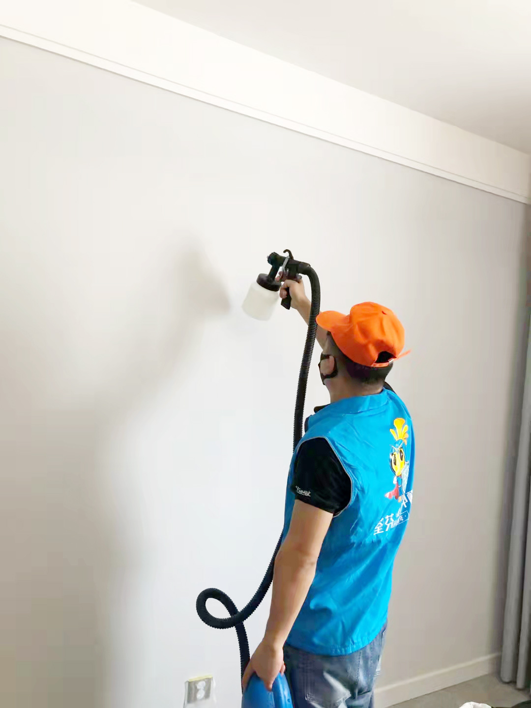 客餐廳墻面噴槍施工治理 客餐廳墻面噴槍施工治理