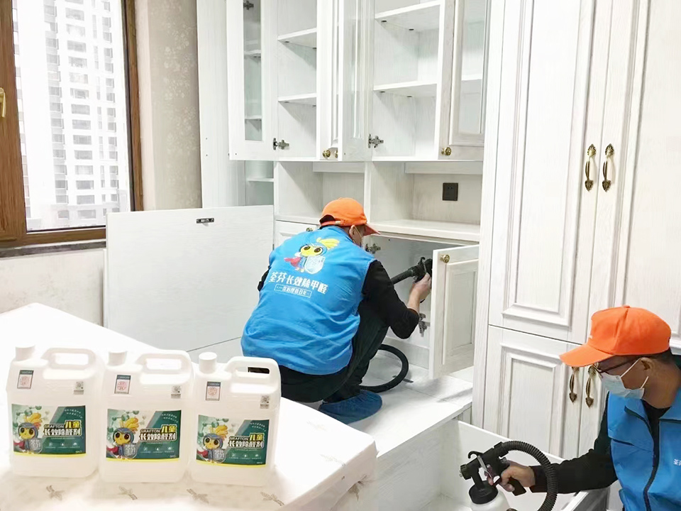 臥室衣柜精細化施工噴涂 臥室衣柜精細化施工噴涂